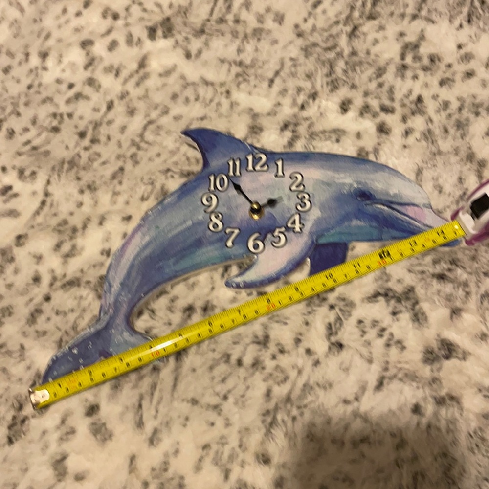 Beautiful Dolphin Clock! - Picture 3 of 3
